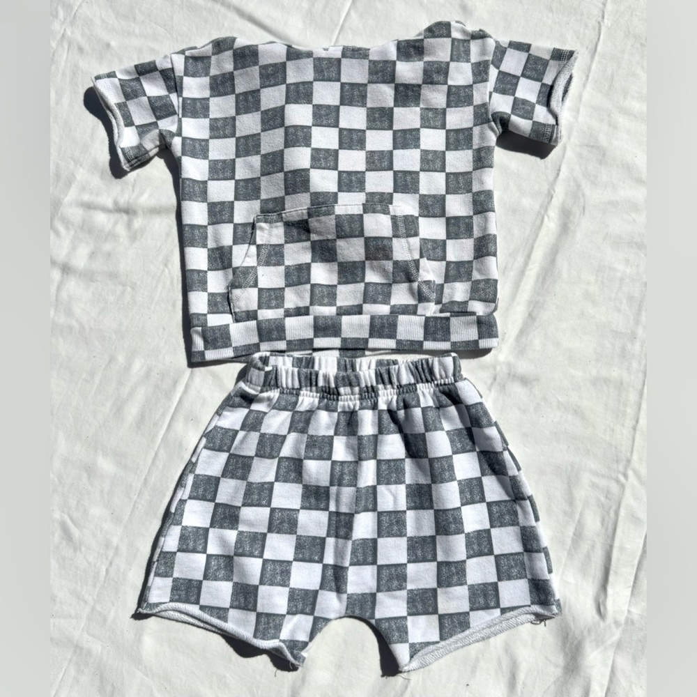 Grayson Mini Checkered Terry-Knit Hoodie and Shorts Set size 2t